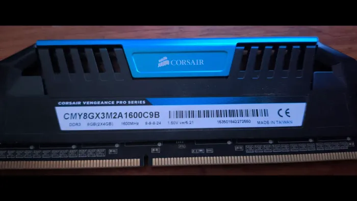 DDR3 1600 2x4gGb Corsair Vengeance