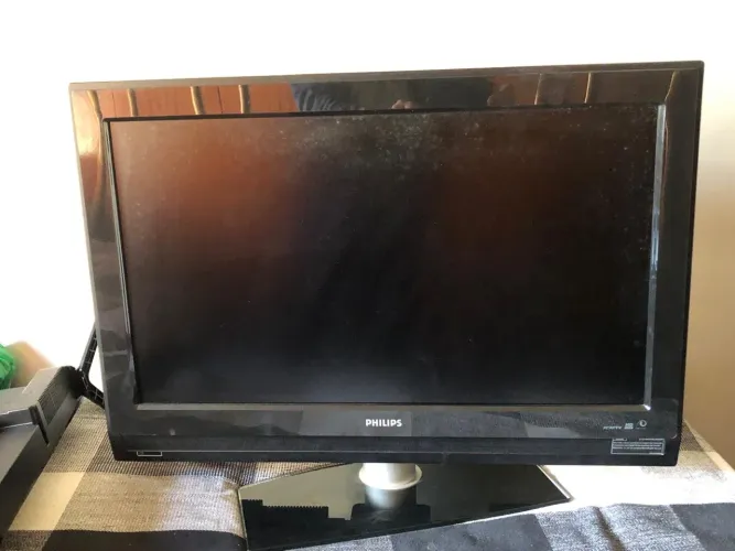 Vendo Tv com defeito