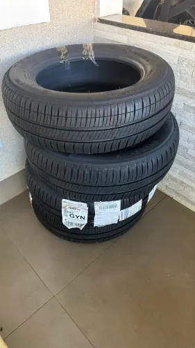 4 Pneus Michelin Aro 15 Energy XM2+ 185/65R15 88H