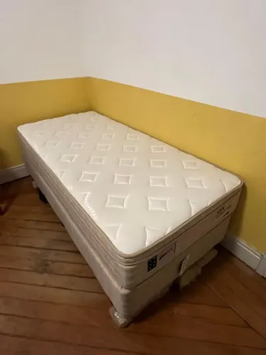 Cama box de solteiro com colchão de molas