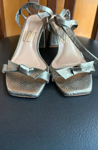 Sandália UZA SHOES 38