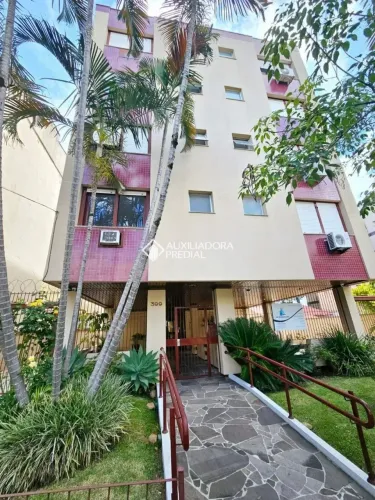Imóvel para venda possui 43 metros quadrados com 1 quarto em São João - Porto Alegre - RS