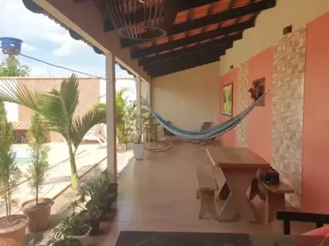 CASA BEM ESTRUTURADA EM OUTEIRO