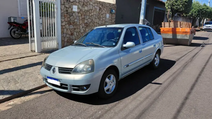 Renault Clio Sed. Privilège Hi-flex 1.6 16V 4P 2008
