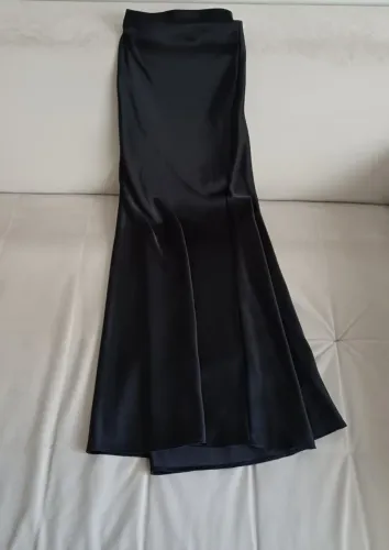 Saia Zara longa cetim preto tam G/42