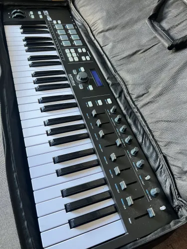 Arturia Keylab 49 