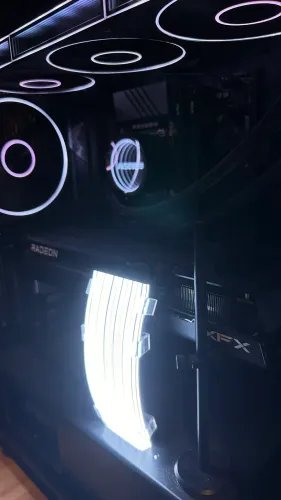 Placa de Vídeo RX 7800XT 16GB (LEIA)