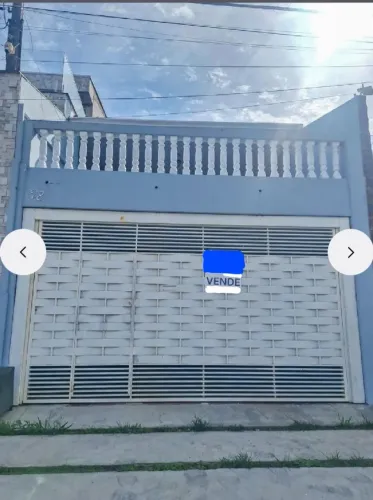 Sobrado no Campo Comprido, excelente localização e oportunidade.