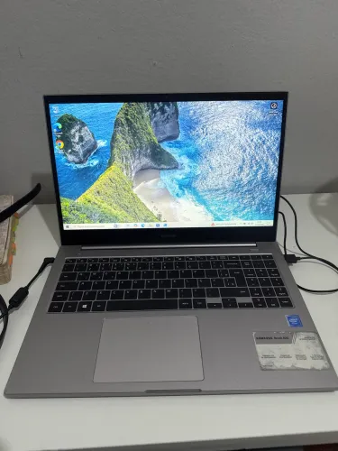 Notebook Samsung Book E20 NP550XCJ-K01BR