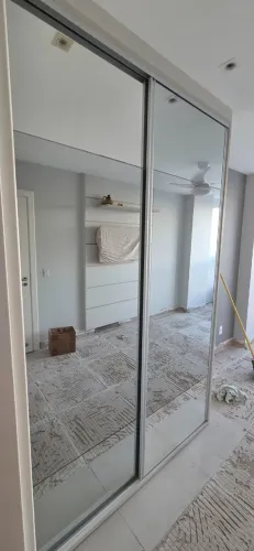 Vendo Armario e Painel TV