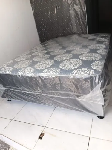Cama box casal 300 reais/cama box solteirão 220 reais