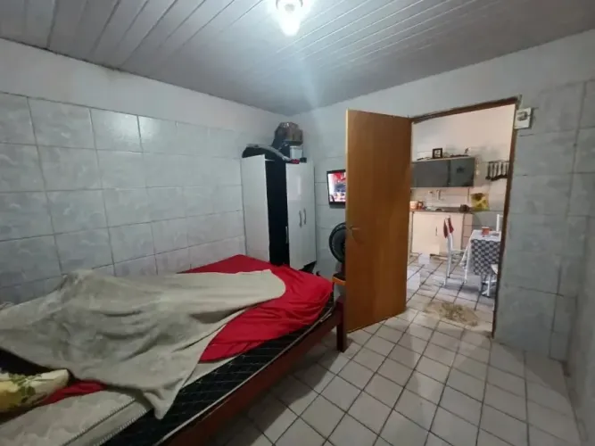 FZ9 CASA A VENDA EM ITAPUÃ