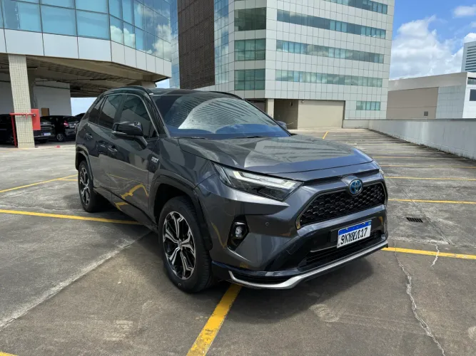 Toyota RAV4 2.5 XSE 4X4 Aut. (híbrido) 2024