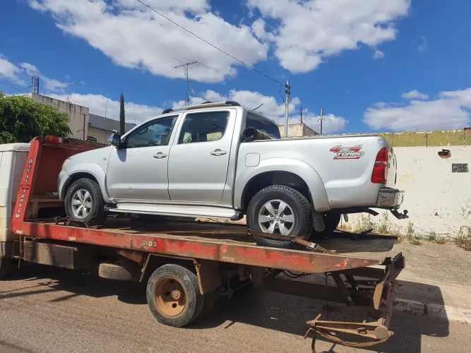 HILUX 3.0 DIESEL 4X4 ANO 2011