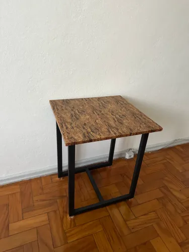 Mesa pequena