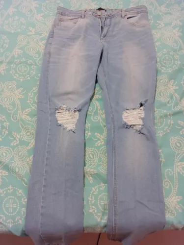 Vendo uma calça jeans 