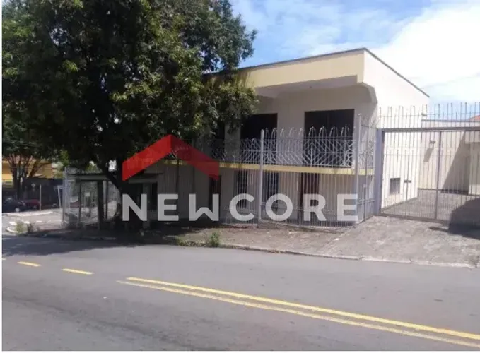 Sobrado em Rua Professor Benedito Alarico de Castro Borelli - Parque São Domingos - São Pa