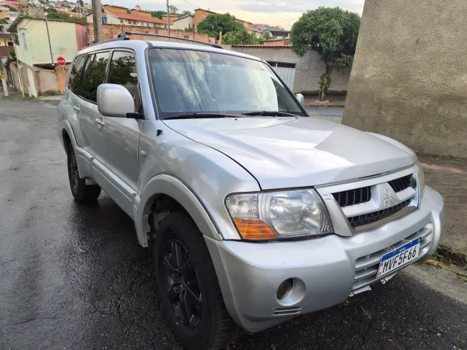 Mitsubishi Pajero Full GLS/gls/pkhpe 3.2 Dies.ti 5P 2006