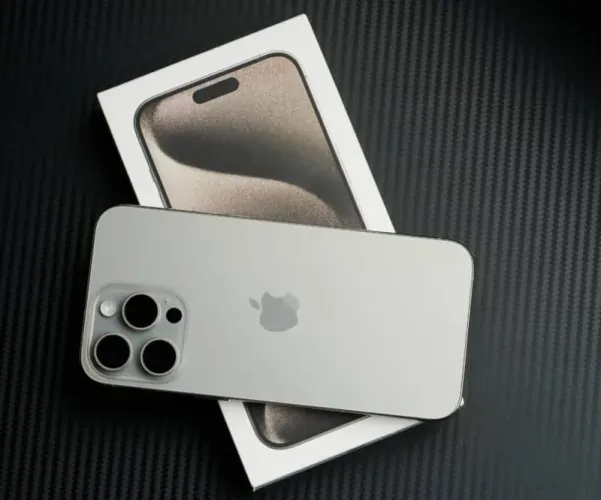 iPhone 15 Pro titanium