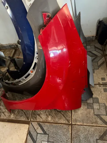 PARALAMA ESQUERDO NEW FIESTA