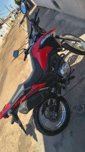 Moto disponível pra venda