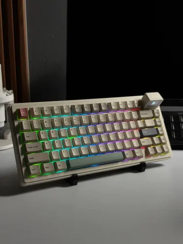 Teclado Epomaker RT82