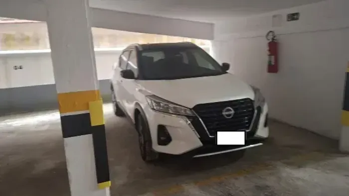 VENDO BOX DE GARAGEM EM SANTOS - EMBARÉ - ANDAR TÉRREO - A 1 QUADRA DA PRAIA