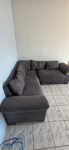 Sofá em L cinza