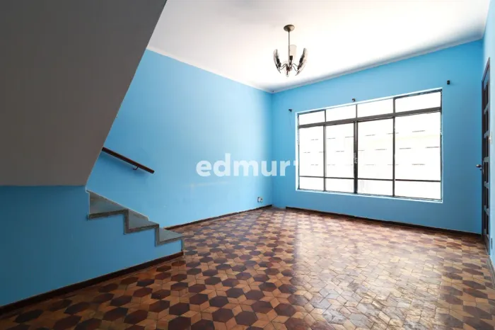 SOBRADO para ALUGUEL com 349m² no bairro Silveira com 2 quartos e 3 vagas. Santo André, SP