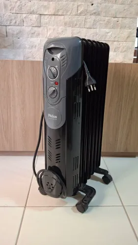 Aquecedor Philco a óleo