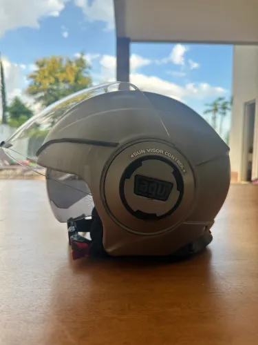 Capacete agv