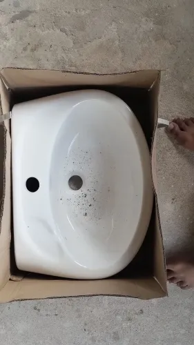 Vende-se uma pia de banheiro nova