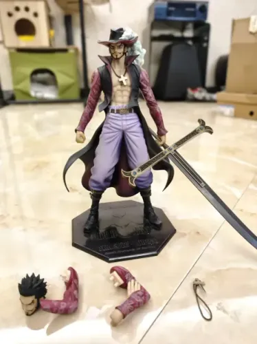 One Piece P.O.P Maximum Dracule Mihawk Megahouse