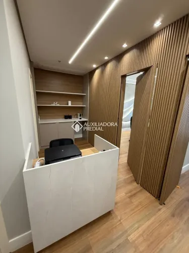 Sala comercial no Diamond Tower