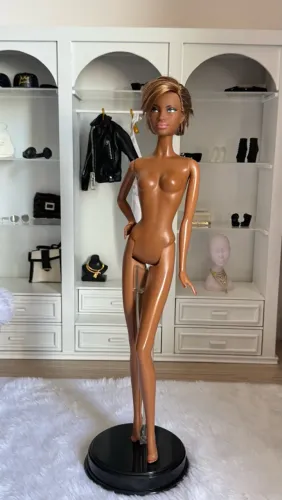 Barbie Collector Basics 08 - Ler anúncio
