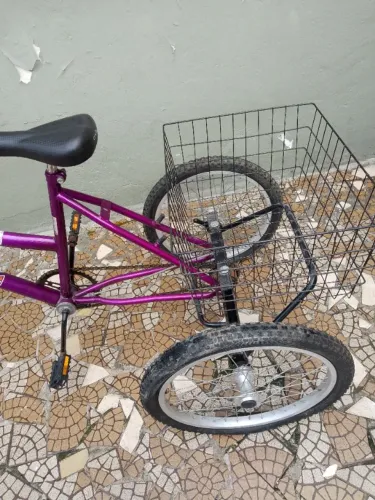 Bicicleta adulto triciclo excelente estado
