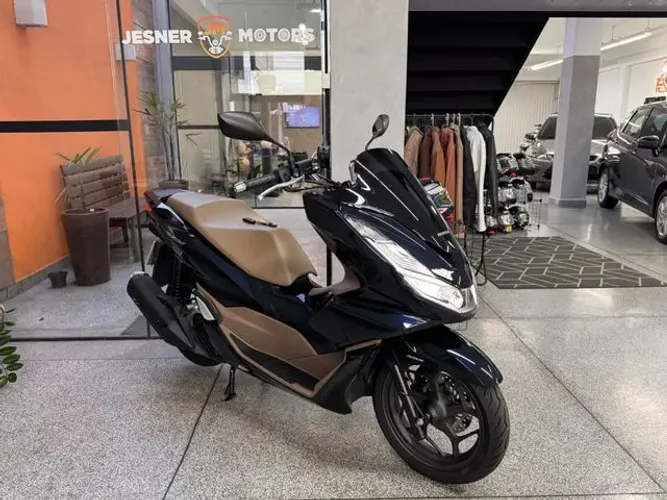 Honda PCX 160 DLX