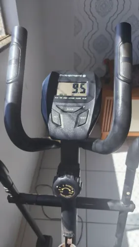 Elíptico profissional Moviment