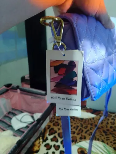 Bolsa lilás nova