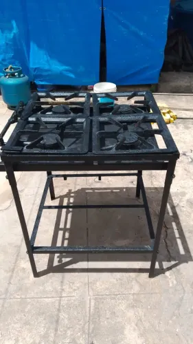 FOGÃO INDUSTRIAL 4 BOCAS - EM PERFEITO ESTADO