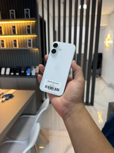 iPhone 16 128 gigas semi original 