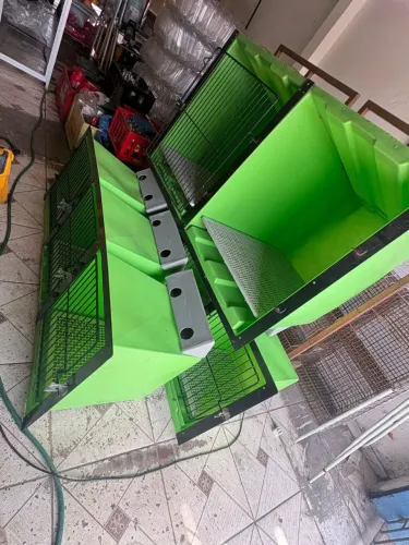 GAIOLAS/BOXES PARA CRIAÇÃO OU PET SHOP