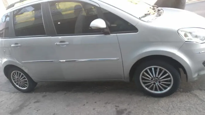 Fiat Idea Essence 1.6 Flex 16V 5P 2013