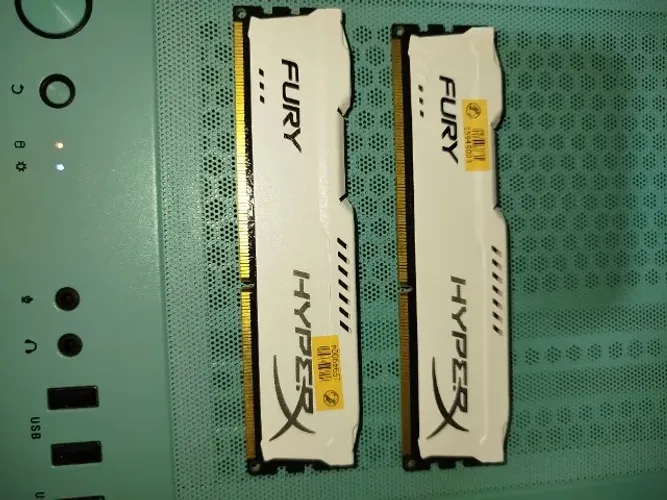Memoria Fury 1866mhz DDR3 2x4GB
