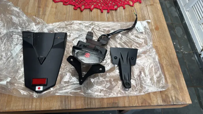 Eliminador Rabeta com Pára-lama GSX 8R / 8S Suzuki