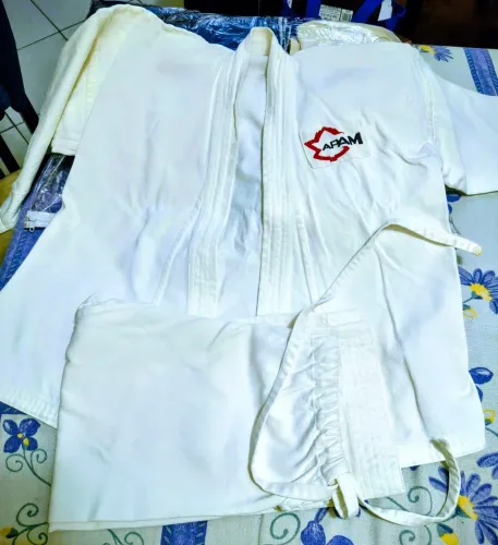 Kimono infantil