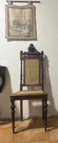 Antiguidade!!!Cadeira de madeira rústica