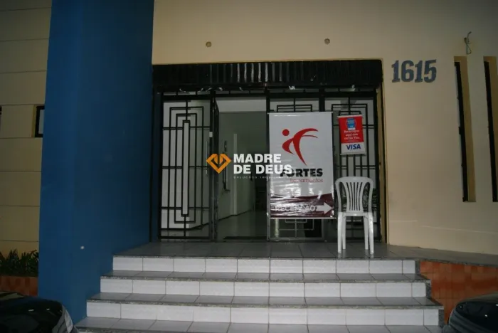 EXCELENTE PRÉDIO COMERCIAL - IDEAL PARA COLÉGIO / FACULDADE / SALAS COMERCIAIS OU CLÍNICAS