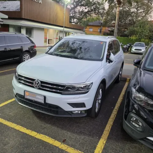 Volkswagen Tiguan Allspac Comf 250 TSI 1.4 Flex 2018