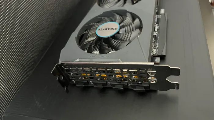 Placa AMD Radeon RX6600 8gb 3x fans